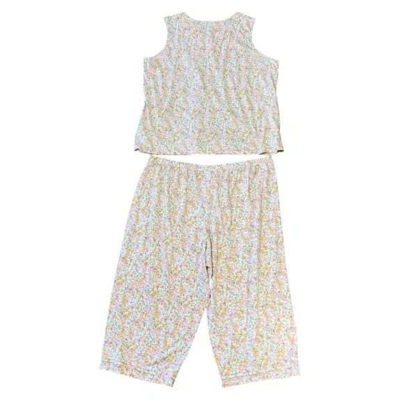 VINTAGE CELESTIAL DREAMS Floral Pajama Set - Picture 3 of 7